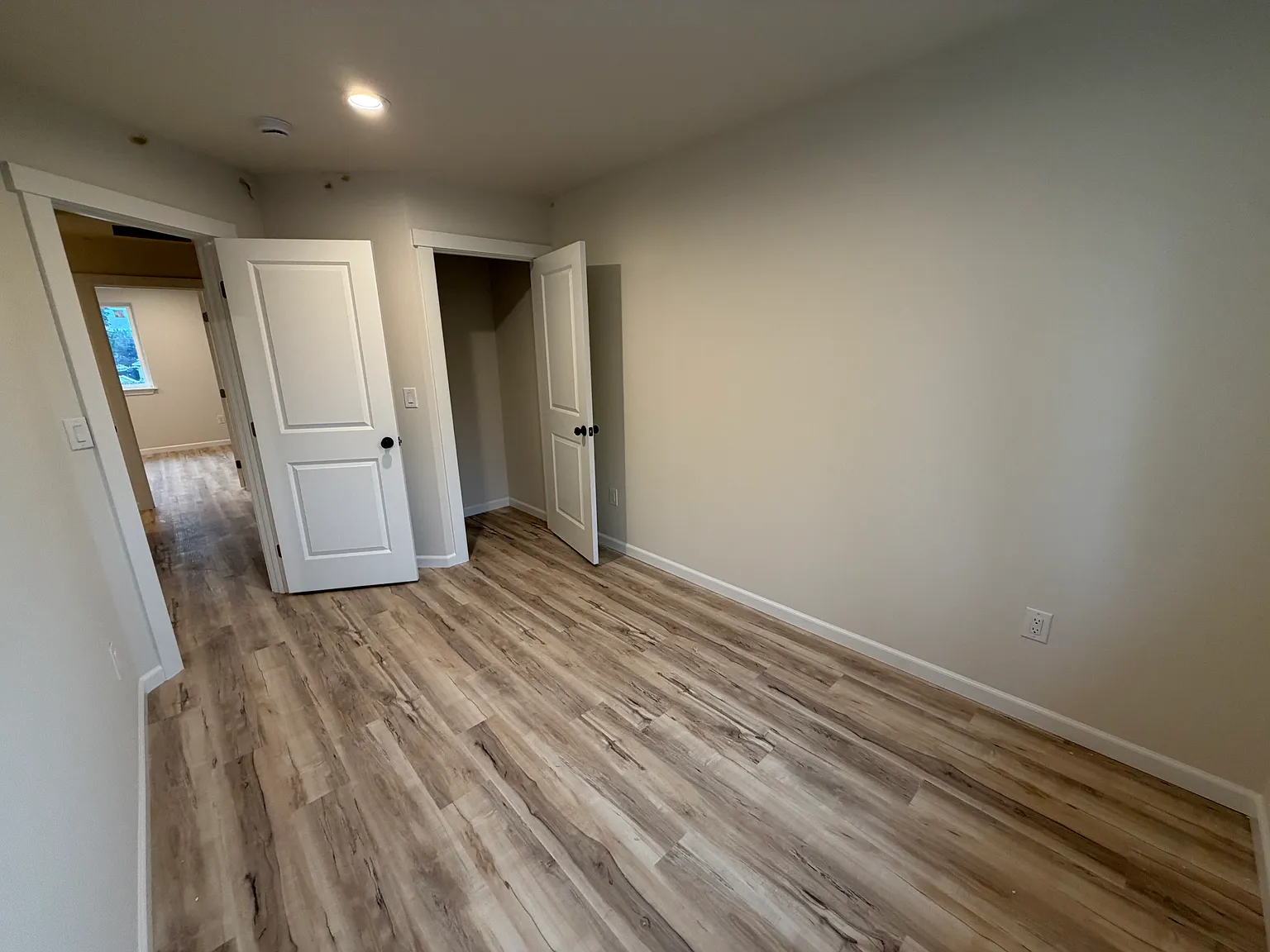 3 bed, 1.5 bath, 1224 sqft, $2,500 — Photo 4