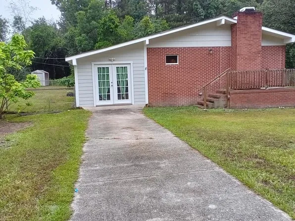 38 Cook St, Wrightsville, GA 31096