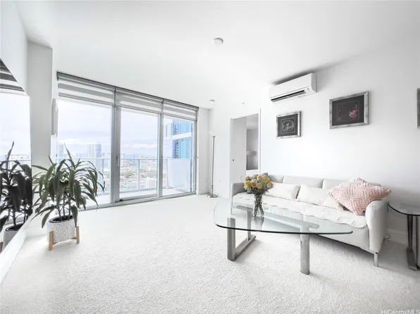 629 Keeaumoku St APT 3010, Honolulu, HI 96813