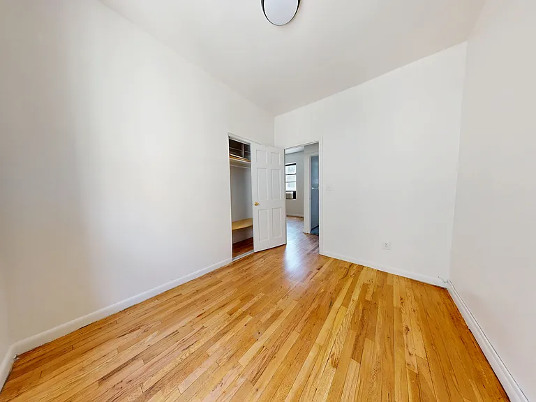 21-15 33rd St #4B — Photo 8