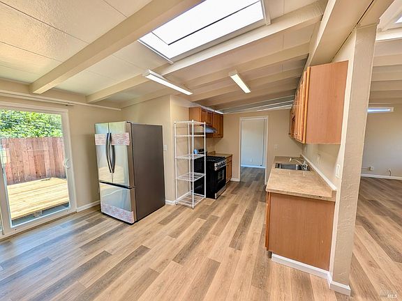 4th image of 1237 Coronel Avenue