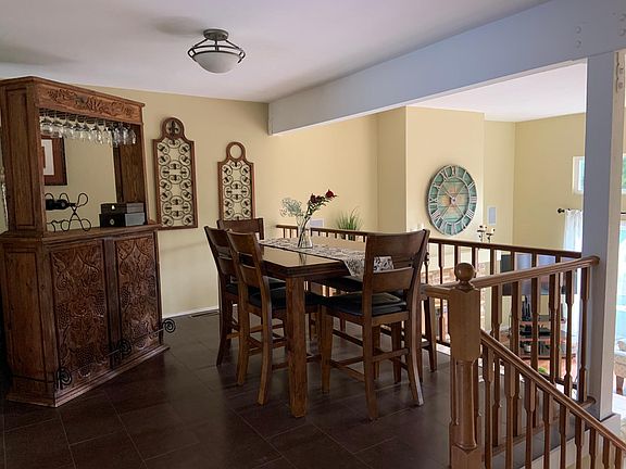 4th image of 2515 Woodlands Way