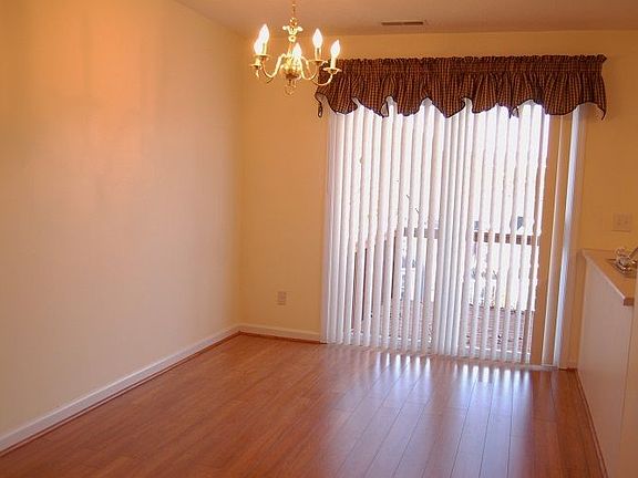 3rd image of 2407 Avalon Woods Dr