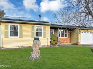 9 Apple Lane, Whiting, NJ 08759