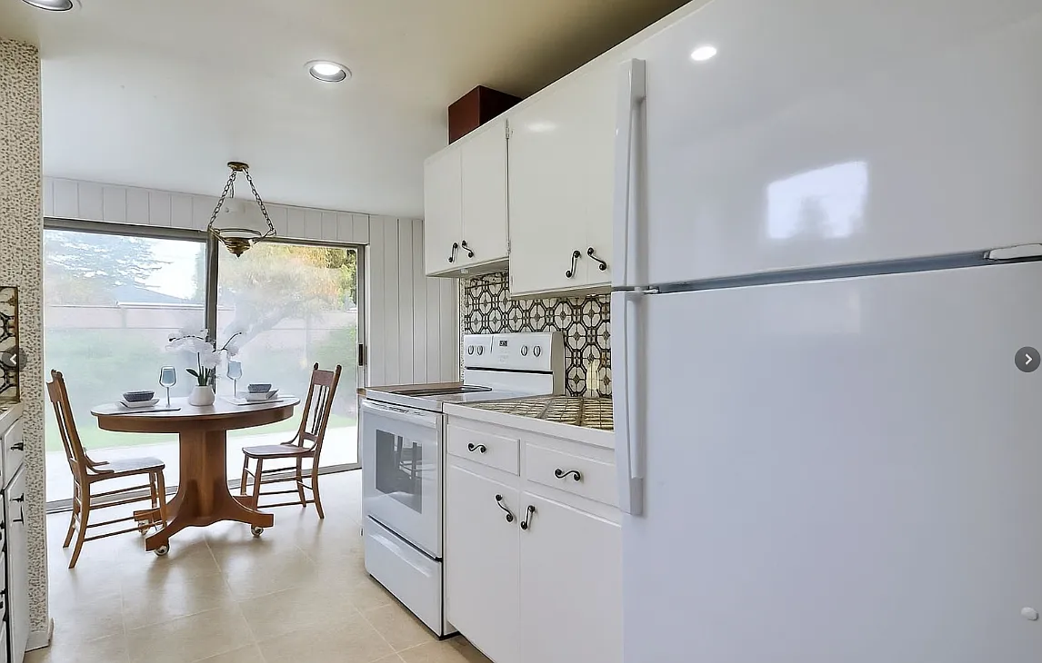 2 bed, 870 sqft, $2,500 — Photo 4