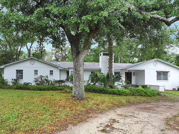 3rd image of 2580 Shore Dr