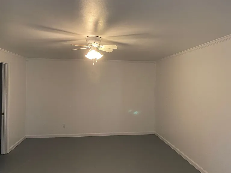 960 Fairground St — Photo 6