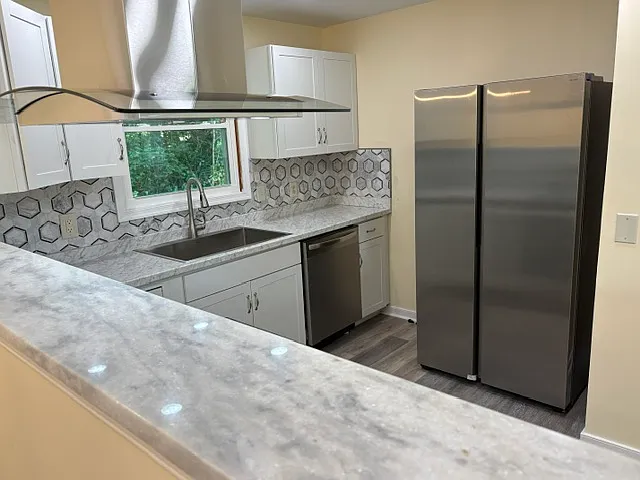 915 Coleman Dr — Photo 8