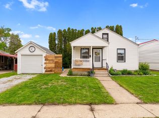 105 S Russell Ave, Geneseo, IL 61254
