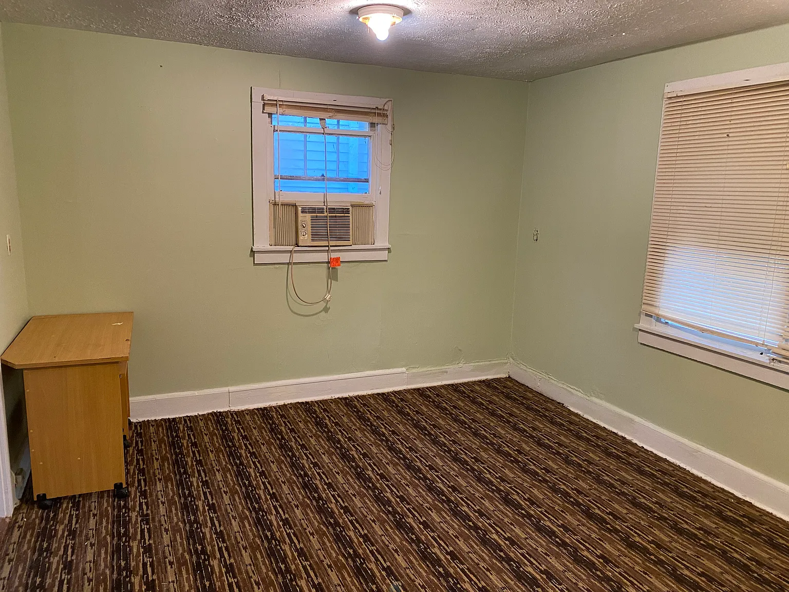 Studio, 600 sqft, $895 — Photo 4