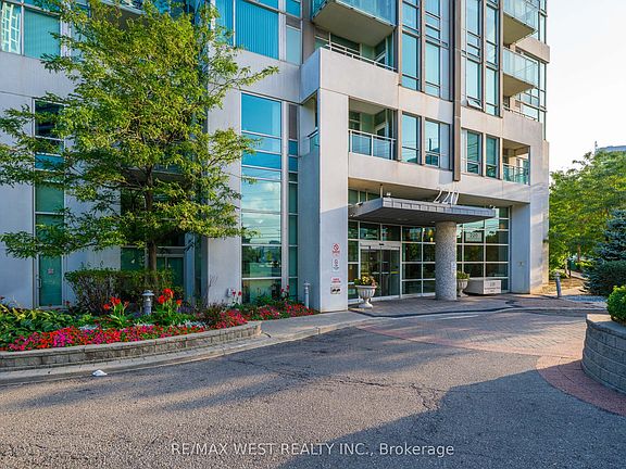 4th image of 220 Burnhamthorpe Rd W #1710
