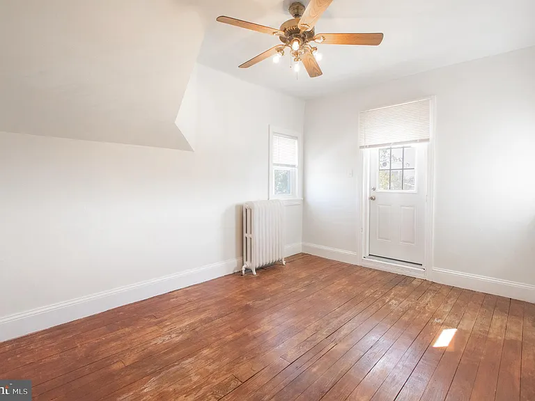 401 W Washington St — Photo 15