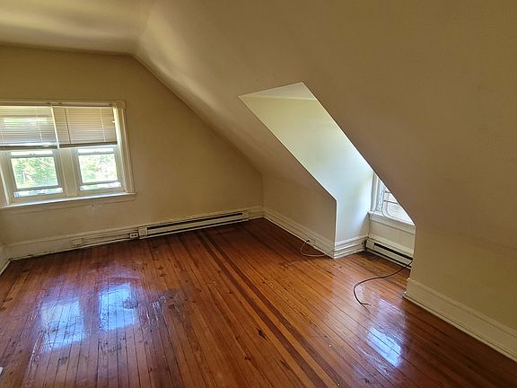 4th image of 268 W Harvey St #3