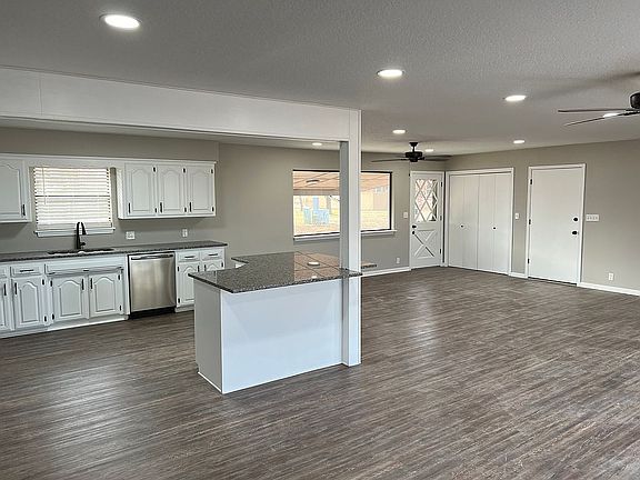 2nd image of 345 Briarbrook Dr