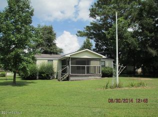 356 Lake Rd, Newport, NC 28570