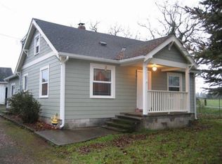 710 Sandy Bend Rd, Castle Rock, WA 98611