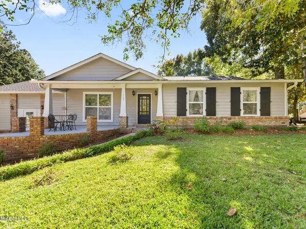 105 Reynolds Cir, Ocean Springs, MS 39564