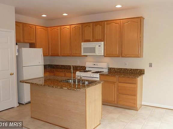 4th image of 2457 Wheat Meadow Cir