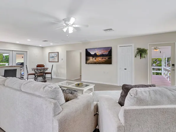 16360 N Oleander Dr, Fort Myers, FL 33908