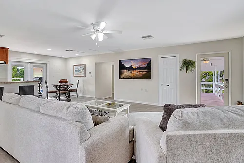 16360 N Oleander Dr Photo 1