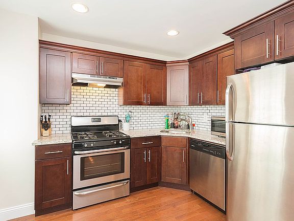 2nd image of 118-07 152nd St Unit 1