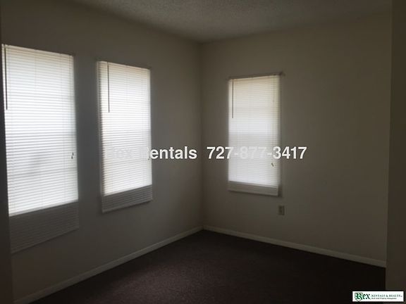 5th image of 2337 15th Ave S