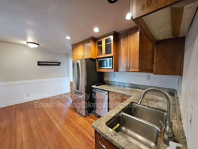 1734 SW Market St — Photo 7