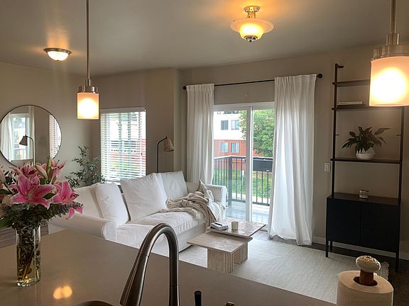 5th image of 627 N Fife St #301A