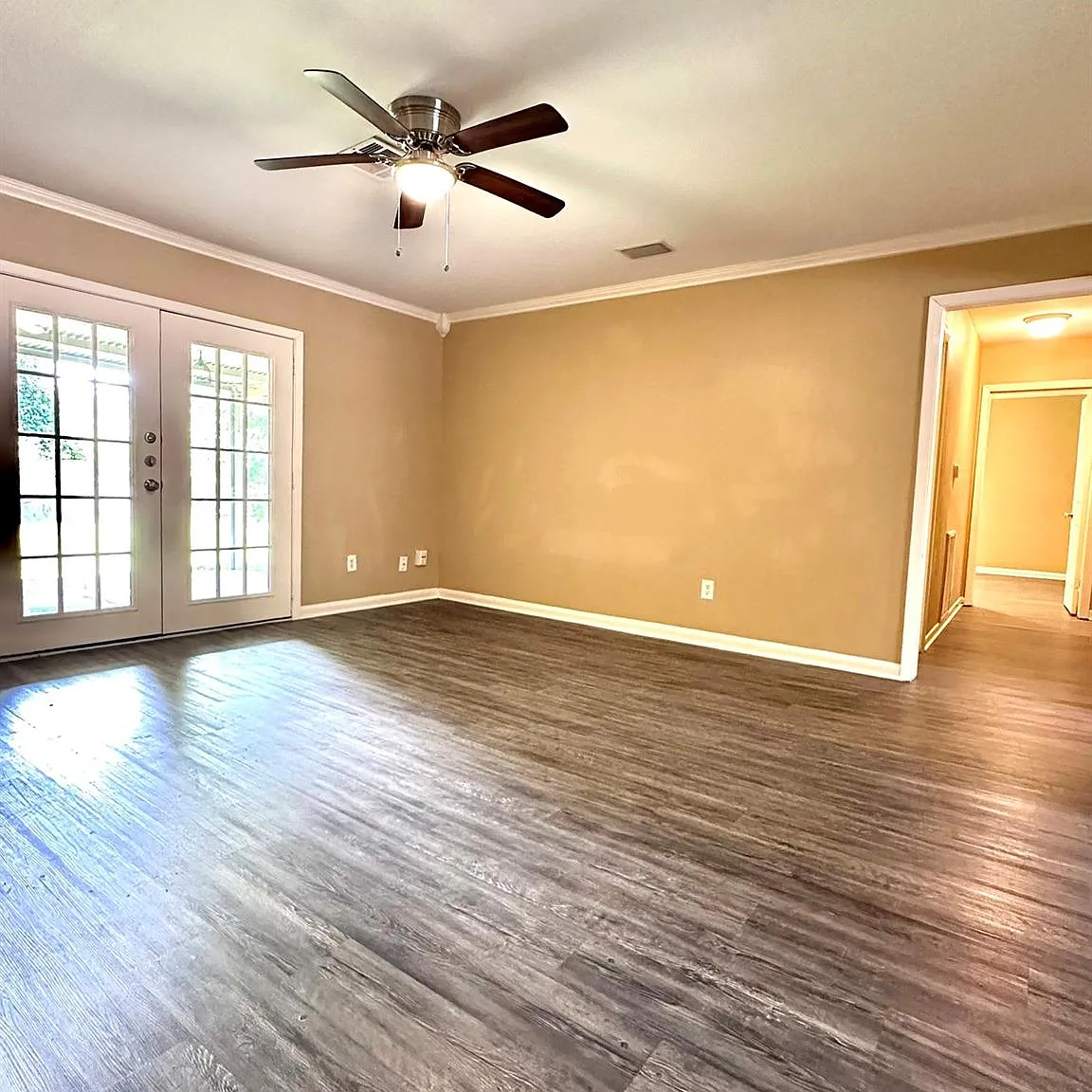 4 bed, 3.0 bath, 1748 sqft, $2,175 — Photo 4