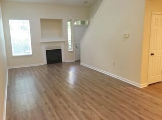 470 Springtree Ln, West Linn, OR 97068