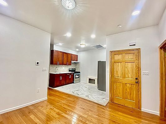 2nd image of 623 41st St Floor 2