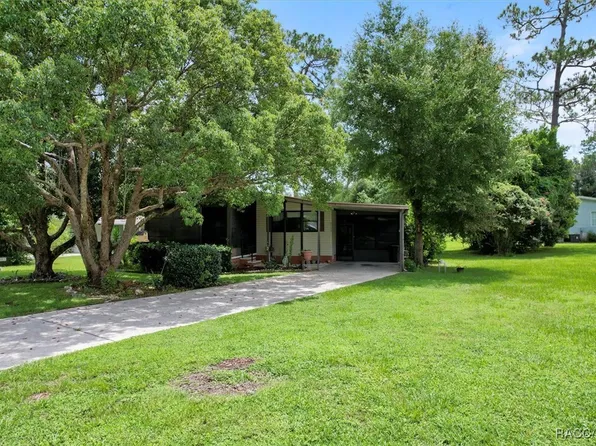 8445 N Cedar Elm Way, Dunnellon, FL 34433