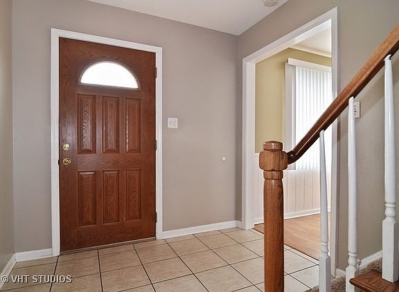 3rd image of 1385 College Ln S