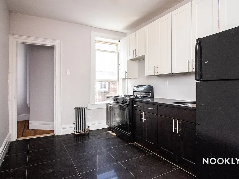 784 Saint Johns Pl #4R — Photo 11