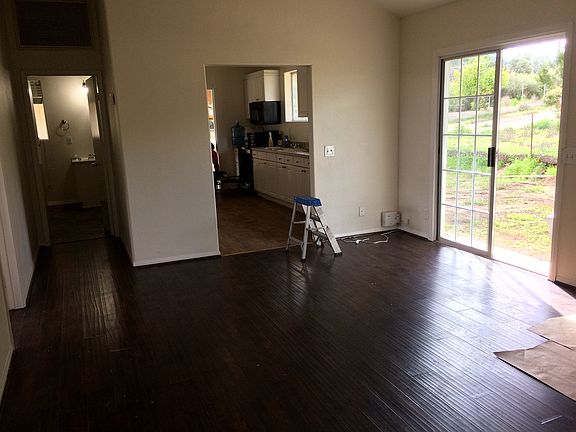 5th image of 23450 Mountain Ave #01