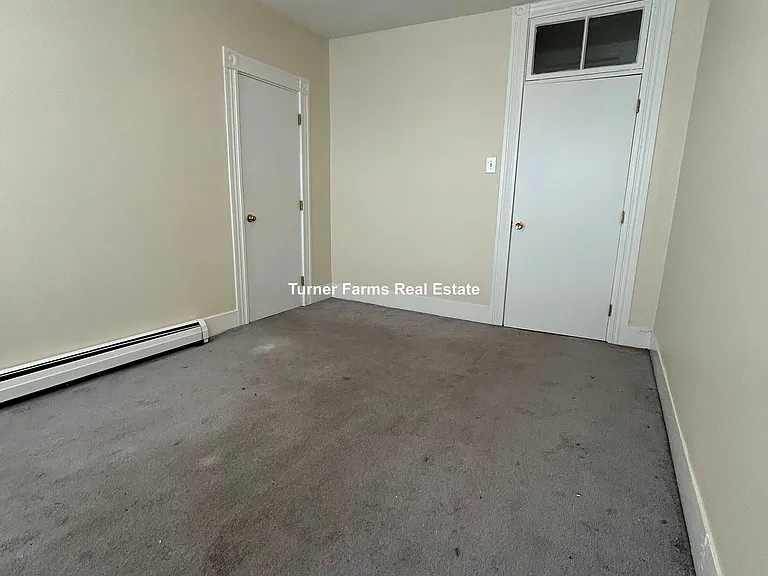 Prospect St — Photo 15