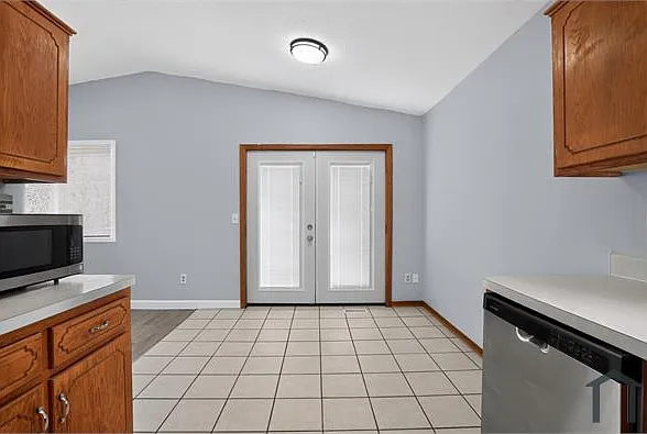 7240 Unity Ave — Photo 11