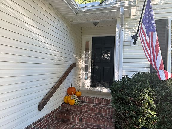 2nd image of 1406 Poplar Ridge Rd