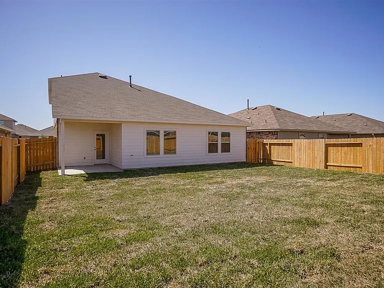 5210 Becker Hills Ln — Photo 31