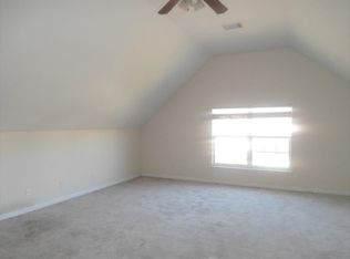 6018 Eden Ln, La Vergne, TN 37086