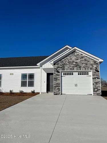 2308 Sweet Bay Dr #B Photo 1