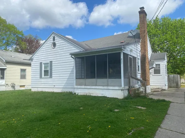 825 Roger St NW, Grand Rapids, MI 49544