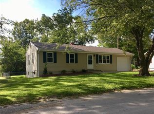 2806 S 29th St, Saint Joseph, MO 64503