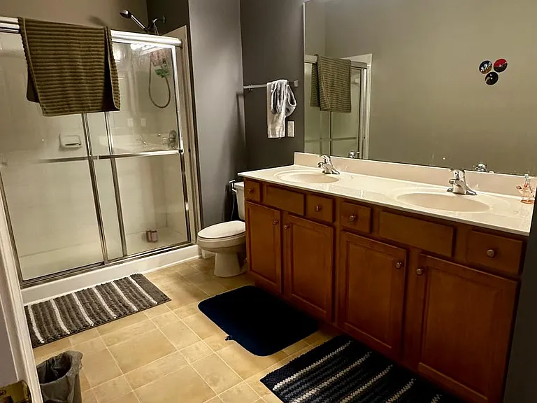 9811 Hyde Glen Ct — Photo 7