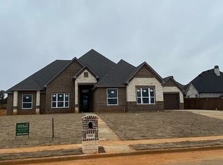 3805 Hidden Hills Cir, Longview, TX 75605