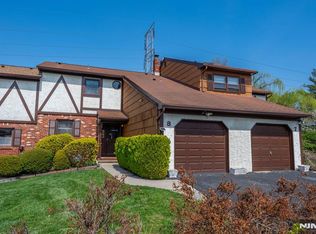 8 Sherbone Pl #2108, Sayreville, NJ 08872