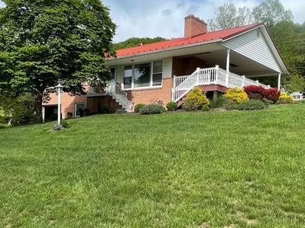 13810 Cardinal Dr SE, Cumberland, MD 21502