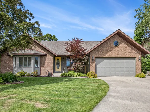 5187 S Oakvale Ct SW, Wyoming, MI 49519