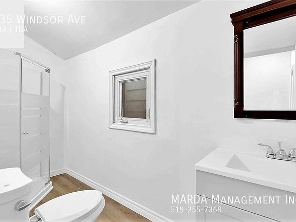 4th image of 735 Windsor Ave