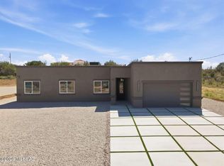 91 Circulo Penjamo, Rio Rico, AZ 85648